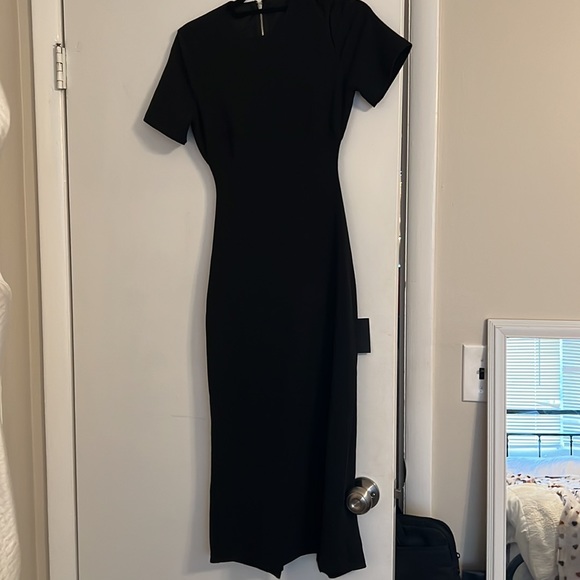 Black Short Sleeve Backless Bodycon Midi Dress - Picture 5 of 5